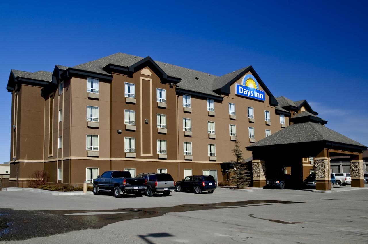 Days Inn By Wyndham Calgary Airport Exteriör bild