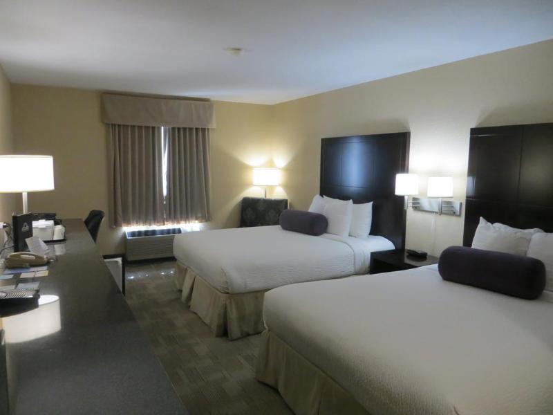 Days Inn By Wyndham Calgary Airport Exteriör bild